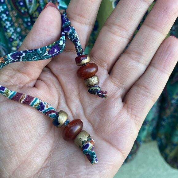 EUC KAREN KANE Long Sleeve Multicolored Paisley Tie-Neck Blouse Medium - Picture 4 of 10